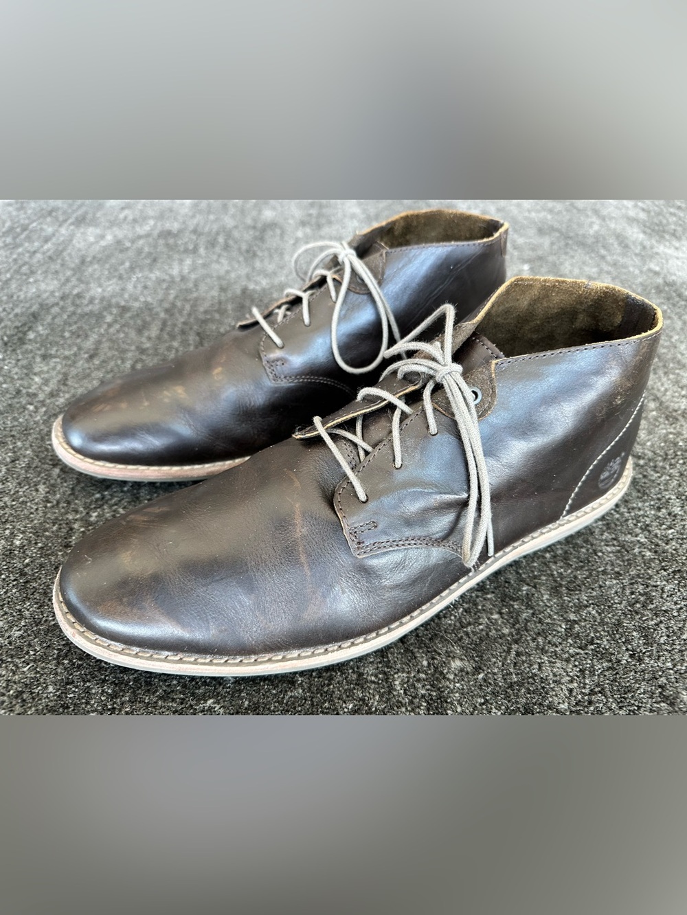Timberland Men's Dark Brown Leather Chukka Boots - Classic Lace-Up